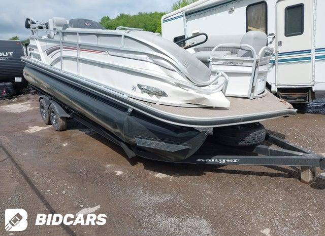 RGR21618G121      2021 Ranger Pontoon photo no. 1