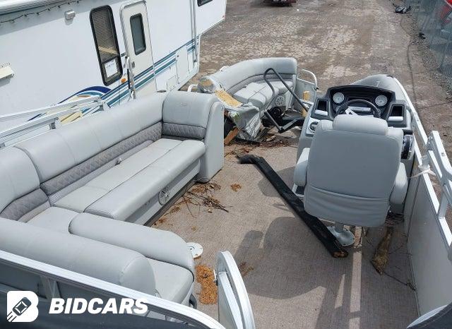 RGR21618G121      2021 Ranger Pontoon photo no. 5
