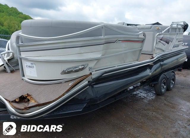 RGR21618G121      2021 Ranger Pontoon photo no. 6