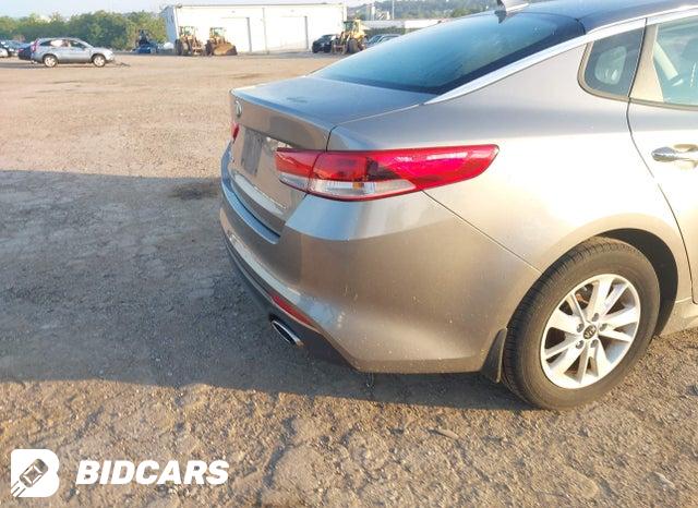 5XXGT4L39GG032473 2016 KIA Optima photo no. 12