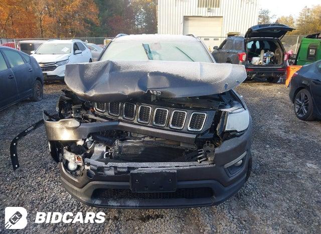 3C4NJDBB8JT366401 2018 Jeep Compass photo no. 11