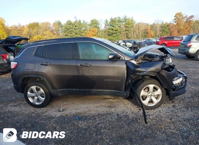 3C4NJDBB8JT366401 2018 Jeep Compass photo no. 12