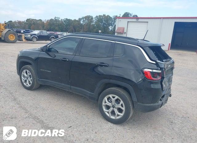 3C4NJDBN7ST570702 2025 Jeep Compass photo no. 3