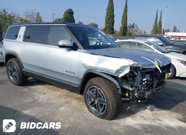7PDSGGBA6TN080102 2026 Rivian R1S photo no. 1