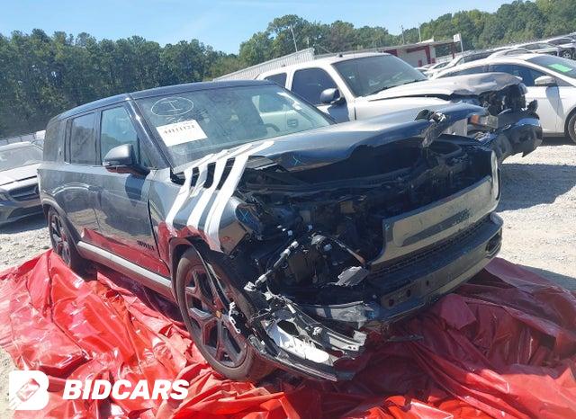 7PDSGBBA0SN060364 2025 Rivian R1S photo no. 1