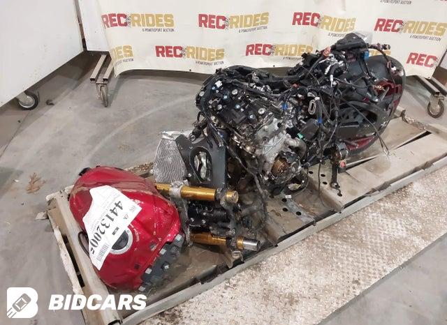 JS1DM11H5S7100678 2025 Suzuki GSX-R1000 photo no. 2