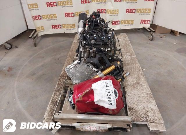 JS1DM11H5S7100678 2025 Suzuki GSX-R1000 photo no. 5