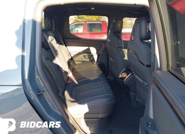 7FCTGAAP4TN043560 2026 Rivian R1T photo no. 8