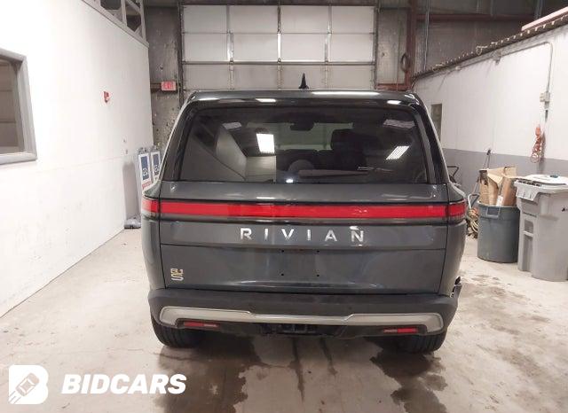 7PDSGABA1PN013944 2023 Rivian R1S photo no. 16