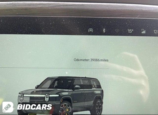 7PDSGABA1PN013944 2023 Rivian R1S photo no. 17