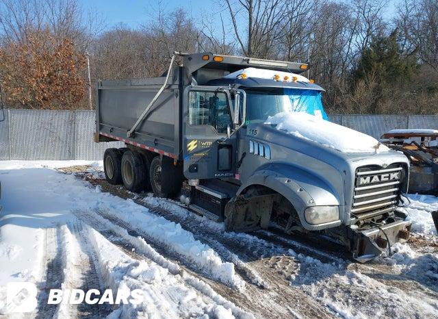2018 Mack Granite | 1M2AX09C5JM040402 | BidCars