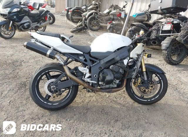 JS1GR7JA752104513 2005 Suzuki GSX-R750 photo no. 12