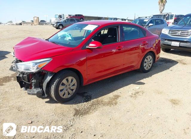 3KPA24AD2LE354900 2020 KIA Rio photo no. 2