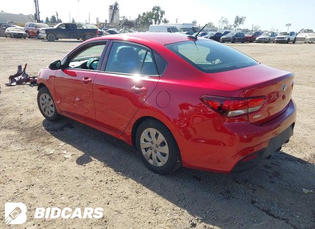 3KPA24AD2LE354900 2020 KIA Rio photo no. 3