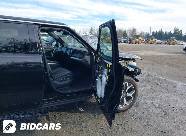 7PDSGABA9PN013254 2023 Rivian R1S photo no. 5