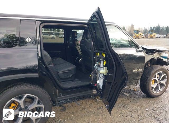 7PDSGABA9PN013254 2023 Rivian R1S photo no. 8