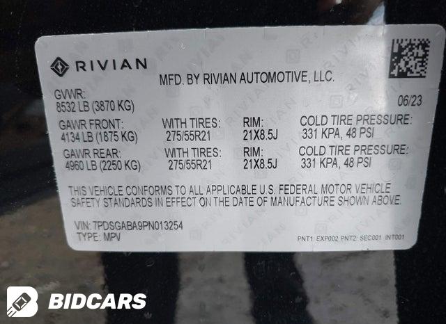 7PDSGABA9PN013254 2023 Rivian R1S photo no. 9