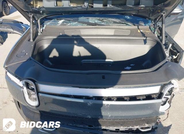 7PDSGABA1RN039642 2024 Rivian R1S photo no. 10