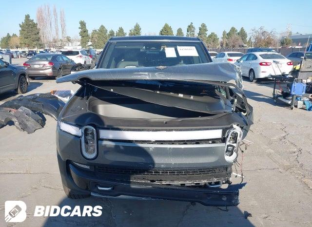 7PDSGABA1RN039642 2024 Rivian R1S photo no. 13