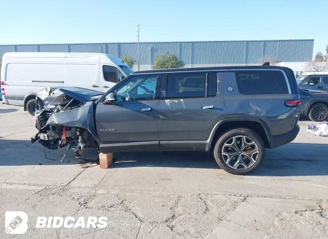 7PDSGABA1RN039642 2024 Rivian R1S photo no. 15