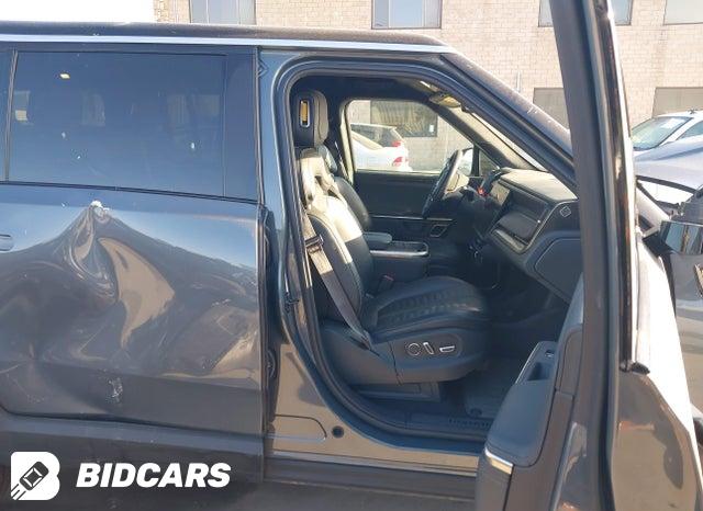 7PDSGABA1RN039642 2024 Rivian R1S photo no. 5
