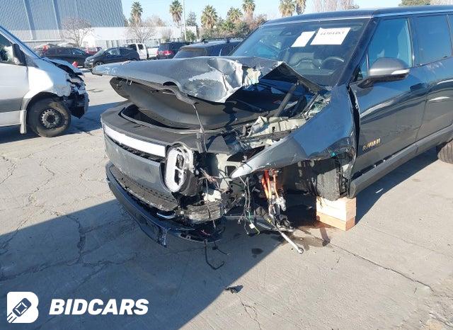 7PDSGABA1RN039642 2024 Rivian R1S photo no. 6
