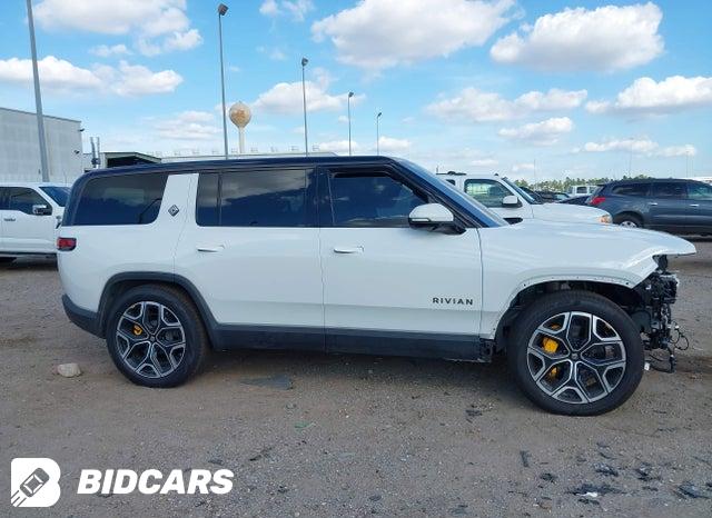 7PDSGCBPXSN057904 2025 Rivian R1S photo no. 14