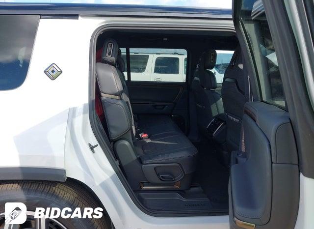 7PDSGCBPXSN057904 2025 Rivian R1S photo no. 8