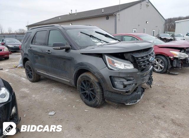 1FM5K8D86HGD65876 2017 Ford Explorer photo no. 1
