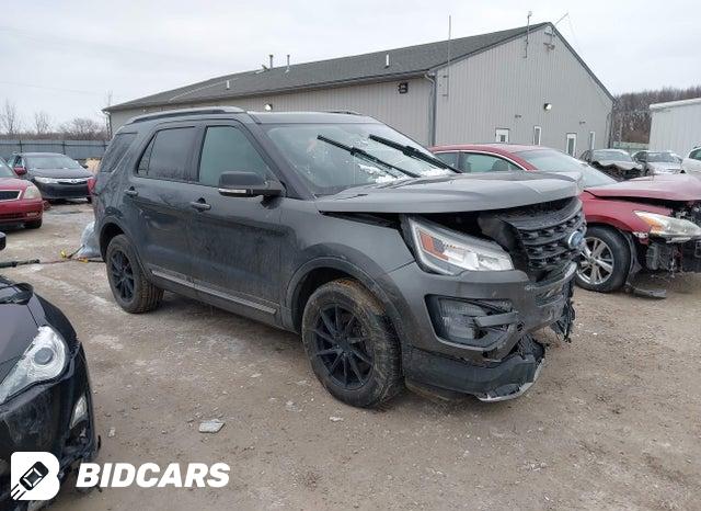 1FM5K8D86HGD65876 2017 Ford Explorer photo no. 13
