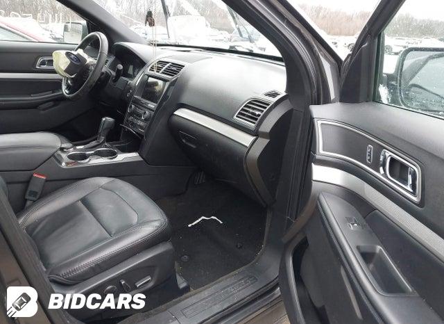 1FM5K8D86HGD65876 2017 Ford Explorer photo no. 5