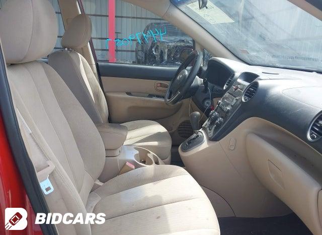 KNAFG526187157475 2008 KIA Rondo photo no. 5