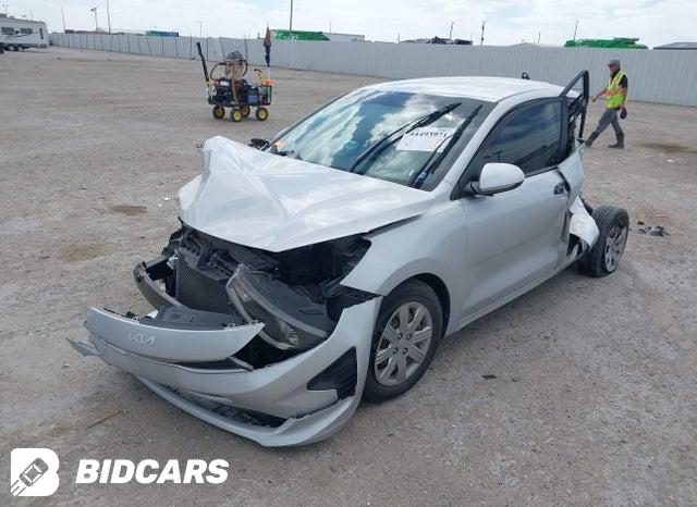 3KPA24AD4NE445380 2022 KIA Rio photo no. 2