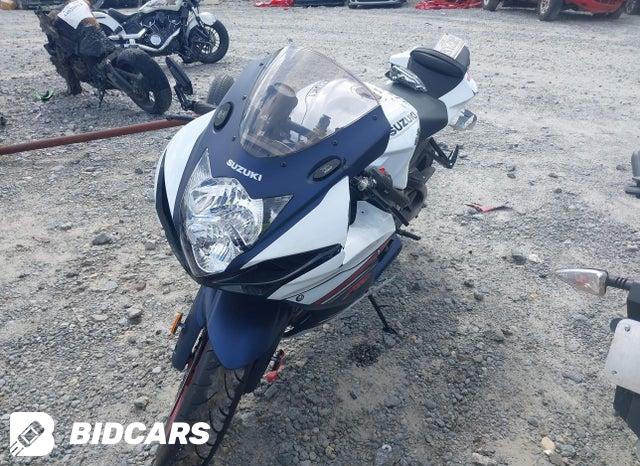 JS1GN7FA8S7100196 2025 Suzuki GSX-R600 photo no. 2