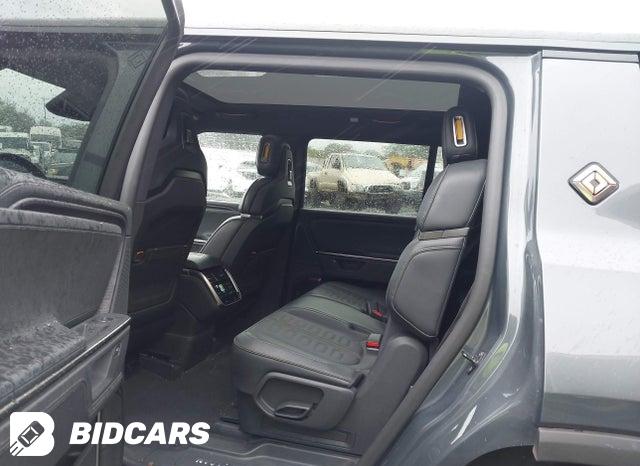 7PDSGBBA5SN065804 2025 Rivian R1S photo no. 8