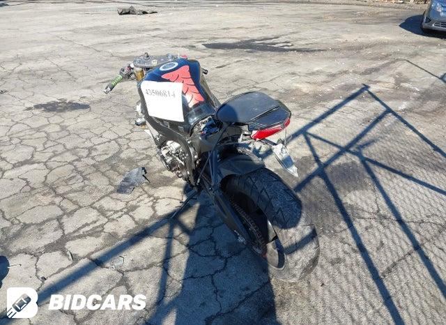 JS1GR7MA1G2100472 2016 Suzuki GSX-R750 photo no. 3