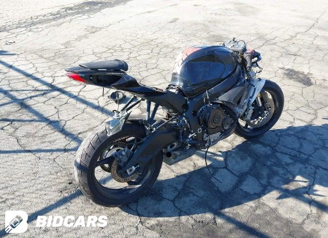 JS1GR7MA1G2100472 2016 Suzuki GSX-R750 photo no. 4