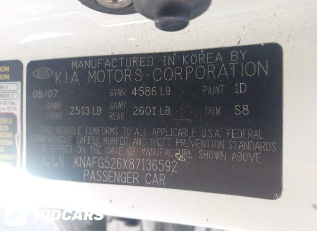 KNAFG526X87136592 2008 KIA Rondo photo no. 9