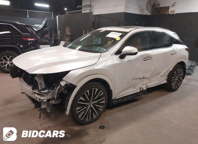 2T2BAMCA6PC037163 2023 Lexus RX photo no. 2