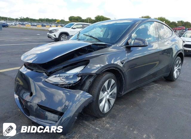 7SAYGDED6RF023575 2024 Tesla Model Y photo no. 2