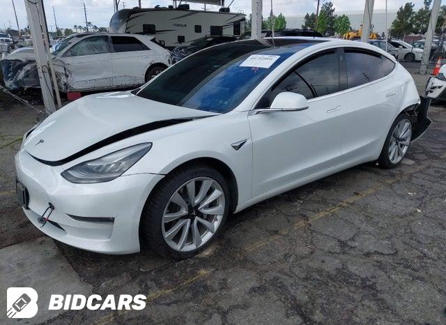 5YJ3E1EB6KF192012 2019 Tesla Model 3 photo no. 2