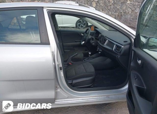 3KPA24AB2KE251909 2019 KIA Rio photo no. 5