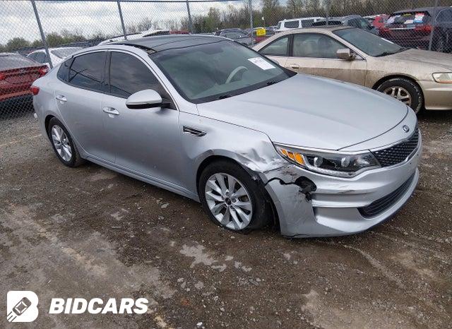 2016 KIA Optima — VIN 5XXGU4L39GG116807, şəkil 1