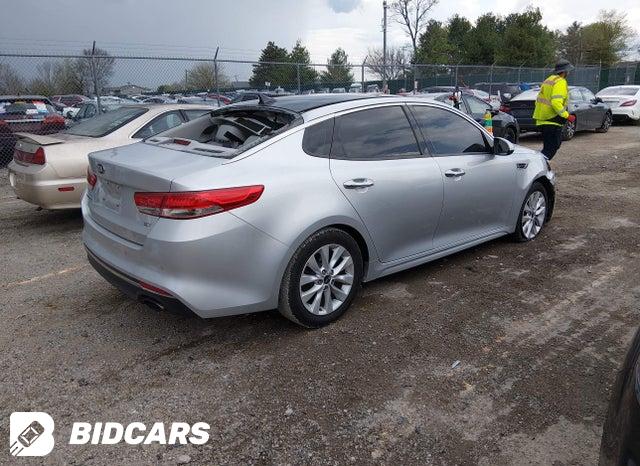 2016 KIA Optima — VIN 5XXGU4L39GG116807, şəkil 4