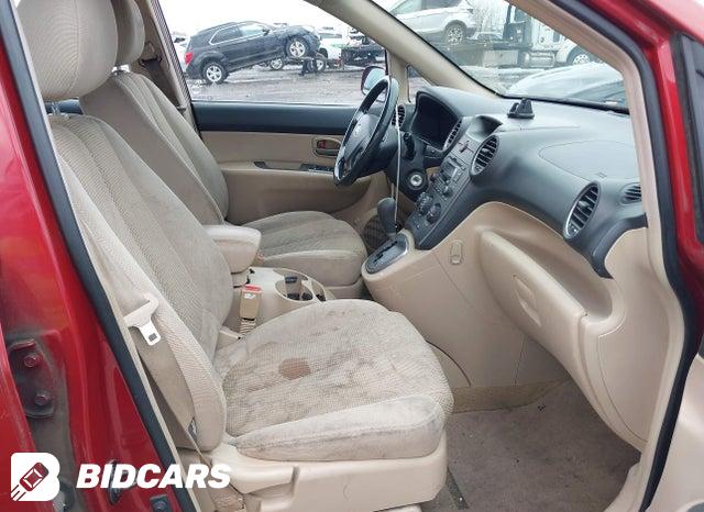 KNAFG526277044858 2007 KIA Rondo photo no. 5