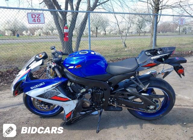 JS1GR7MA9T7101415 2026 Suzuki GSX-R750 photo no. 13