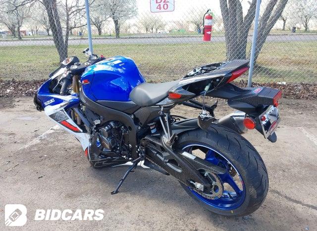 JS1GR7MA9T7101415 2026 Suzuki GSX-R750 photo no. 3