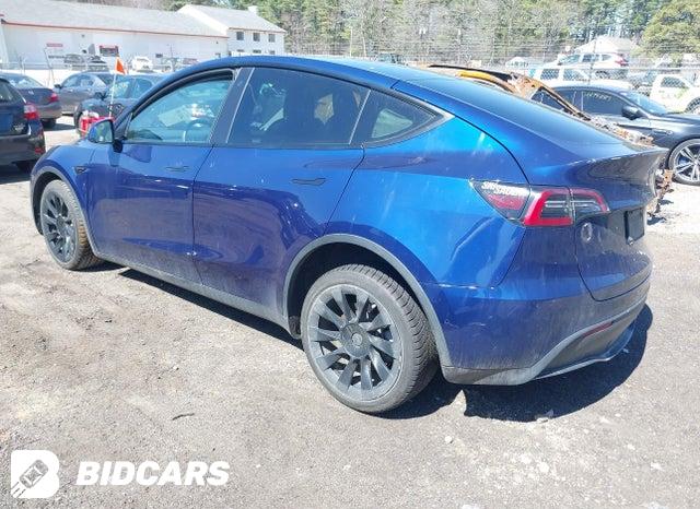 7SAYGDEE3NF481433 2022 Tesla Model Y photo no. 3