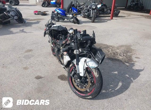 JS1DM11B2P7100186 2023 Suzuki GSX-R1000 photo no. 1
