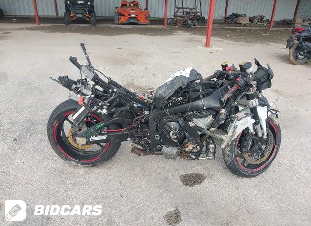JS1DM11B2P7100186 2023 Suzuki GSX-R1000 photo no. 12